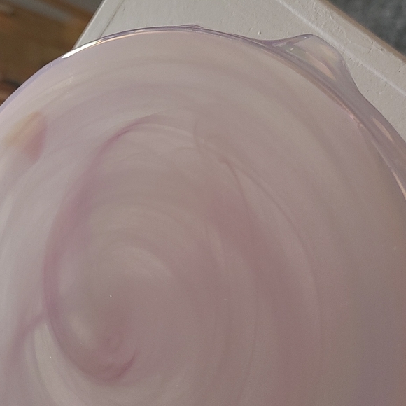 Irridescent pink decor stand - Picture 7 of 7